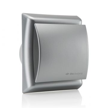 Vooraanzicht van de Itho Daalderop BTV N211T badkamerventilator met timer zilver