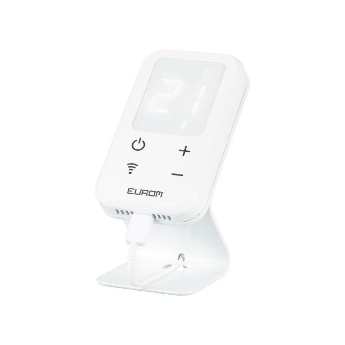 Vooraanzicht van de Eurom Wifi Thermostaat verbonden met USB-C kabel