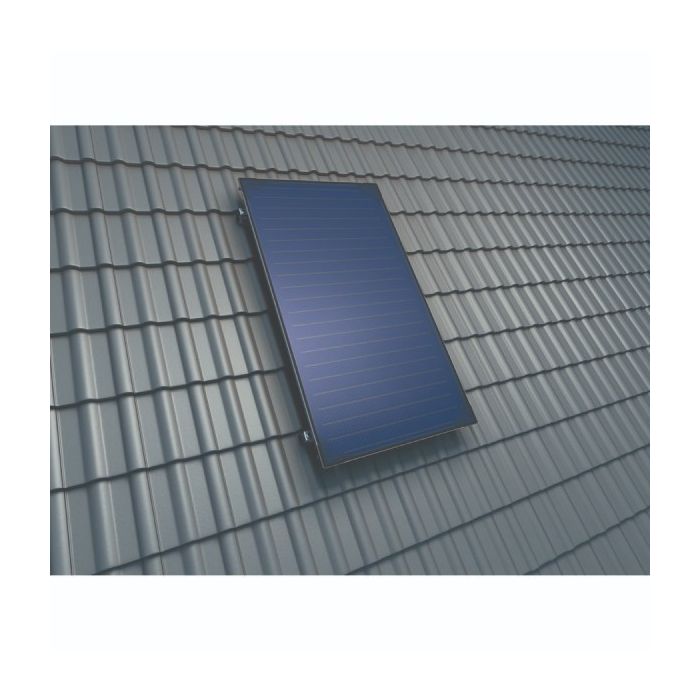 Nefit SolarLine 120 zonneboiler + 1 op dak verticale zonnecollectoren